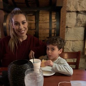 Meet your Posher, Caroline